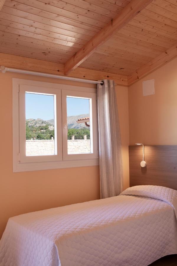 Hostal La Posada De Mari Ла Кабрера Екстериор снимка