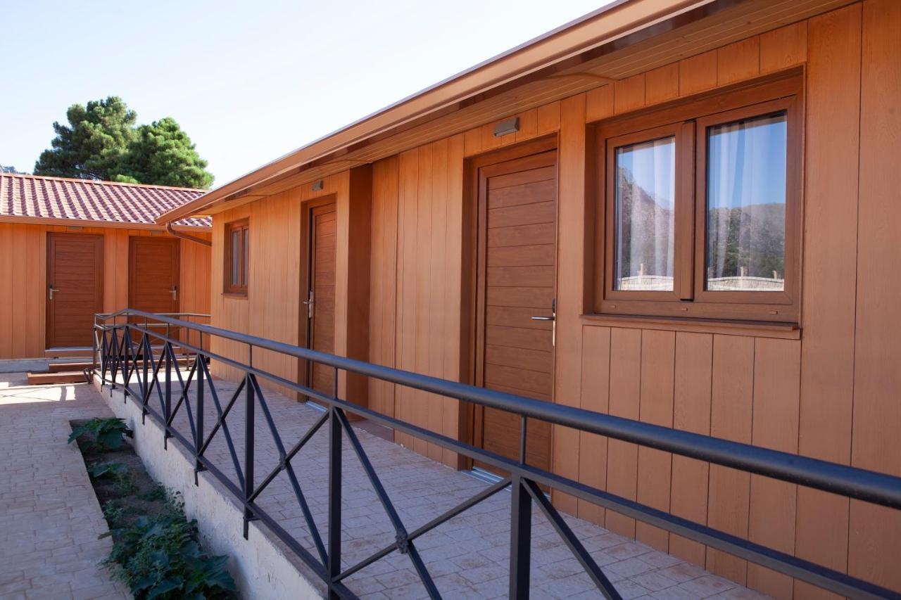 Hostal La Posada De Mari Ла Кабрера Екстериор снимка