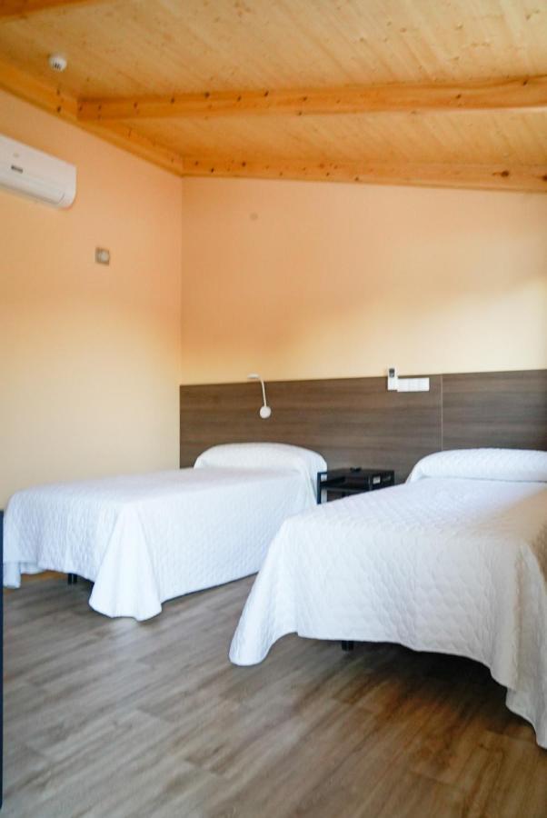 Hostal La Posada De Mari Ла Кабрера Екстериор снимка